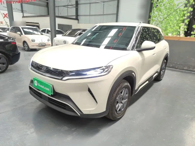 BYD Yuan UP 2025 Model 301KM Leading Version — exterior