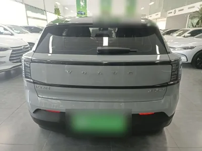 Volvo EX30 2025 Rear-Drive Long-Range Version Ultra — detail 3