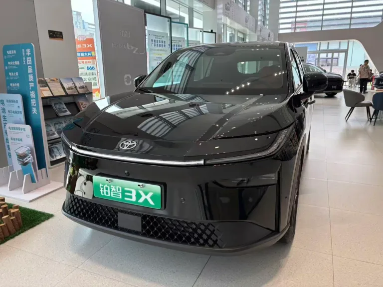 Toyota bZ3X — photo 1