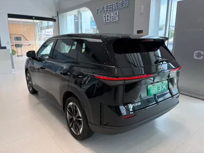 Toyota bZ3X — photo 2