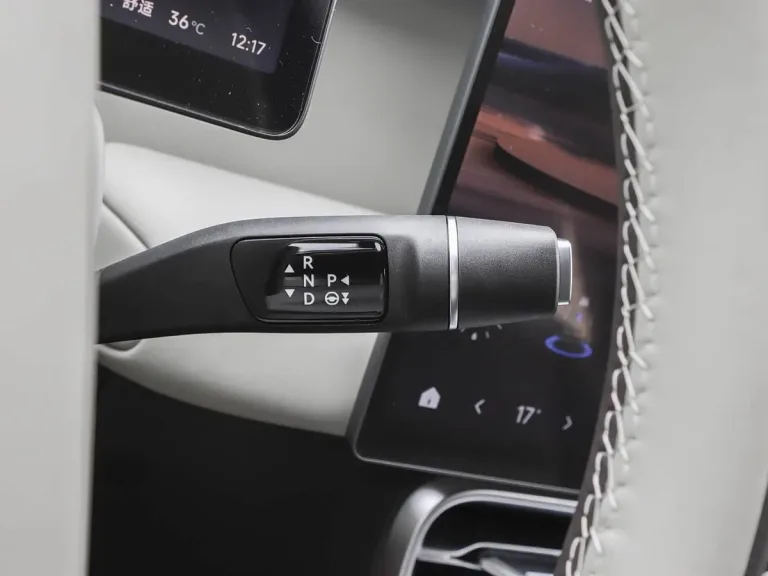 Leapmotor B10 interior 2