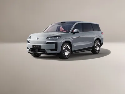 Denza Denza N9 — official photo 1