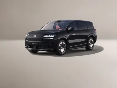 Denza Denza N9 — official photo 2