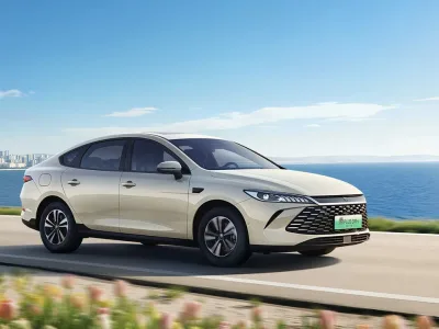 BYD Qin Plus DM-i — official photo 2