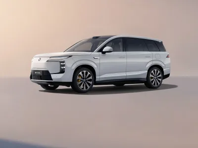 Denza Denza N8L — official photo 1