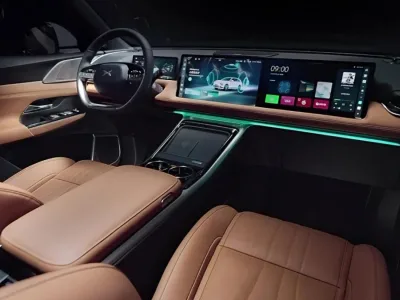 XPeng G9 — interior 1