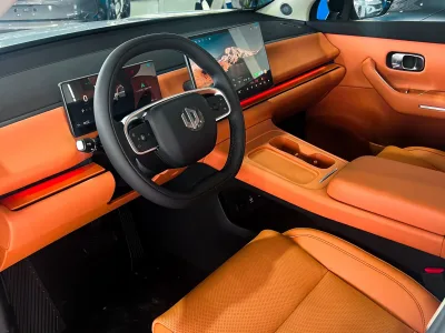 Leapmotor C10 — interior 4