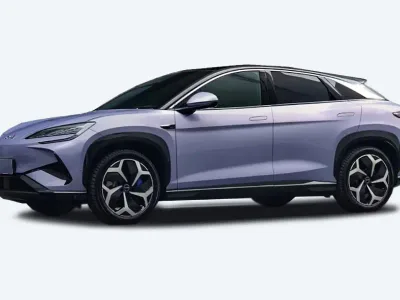 BYD Sealion 7 — front 3/4